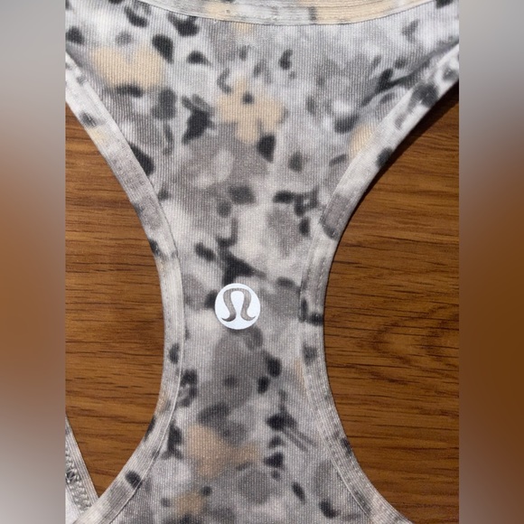 ✨LULULEMON✨ Racerback Active Tank - Picture 5 of 5